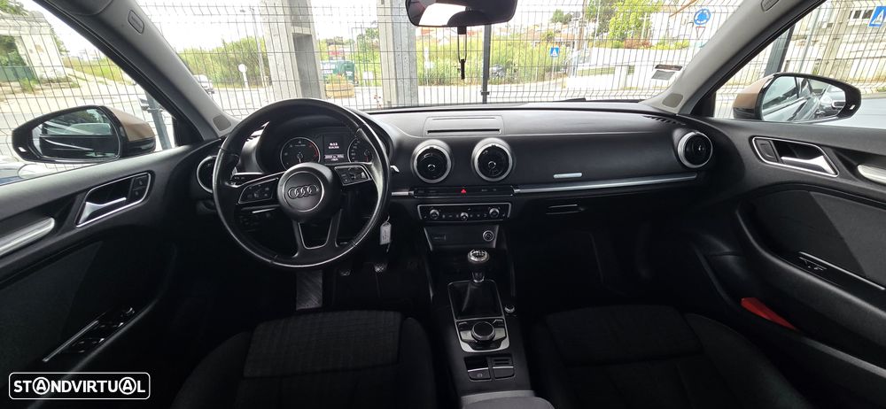 Audi A3 Sportback 30 TDI Sport - 18