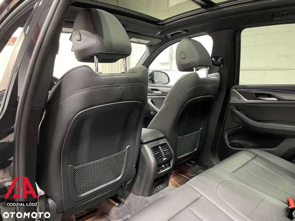 BMW X3 - 16