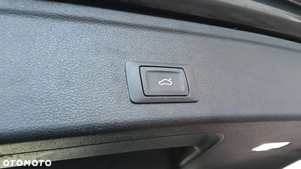 Audi A4 Avant 2.0 TDI S tronic - 29