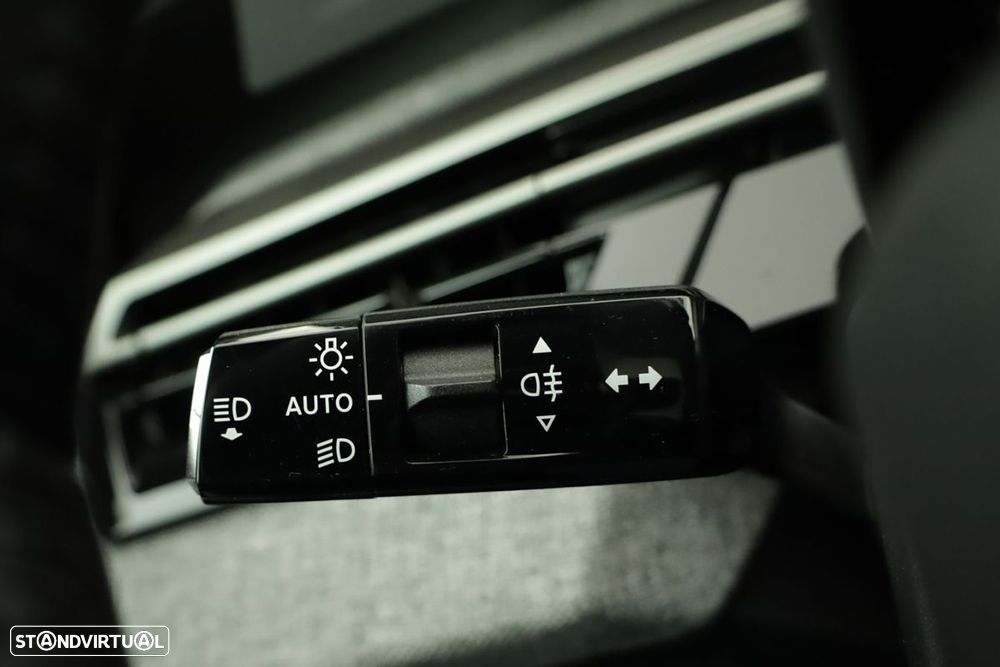 Peugeot 3008 1.2 Hybrid Allure e-DCS6 - 15