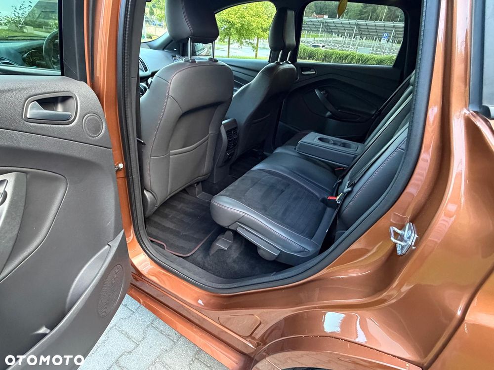Ford Kuga 2.0 TDCi AWD ST-Line Black - 18