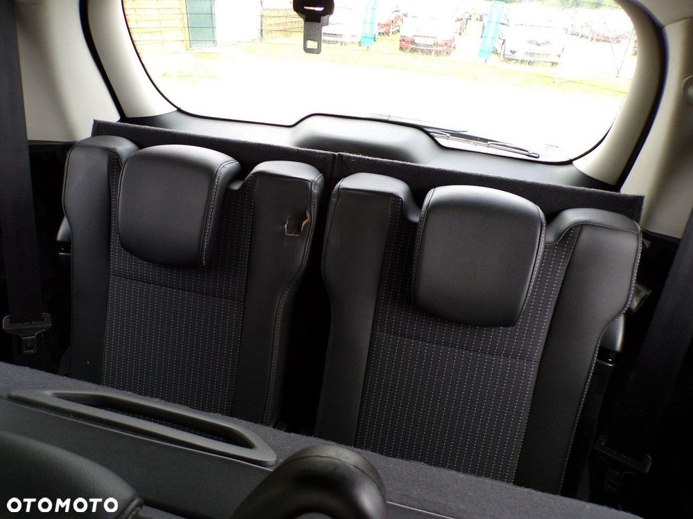 Renault Grand Scenic - 31