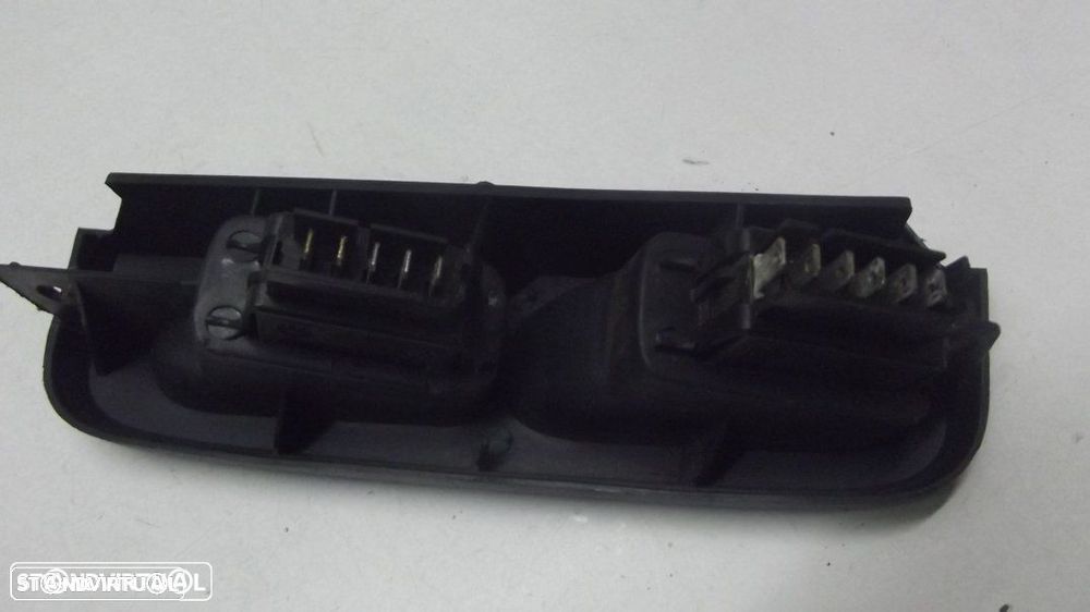 Renault Clio de 1998 botões dos vidros eléctricos - 2