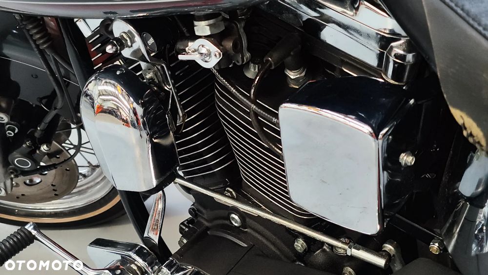 Harley-Davidson Softail Deluxe - 31