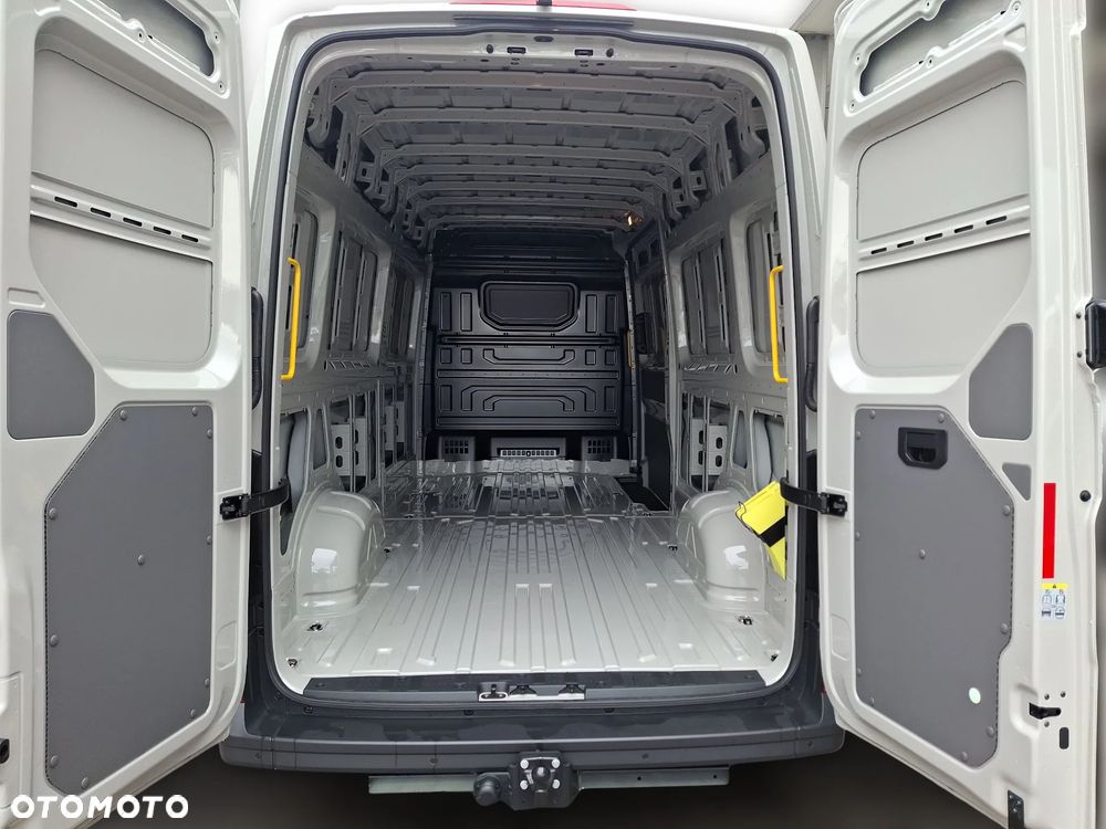 Volkswagen Crafter - 29