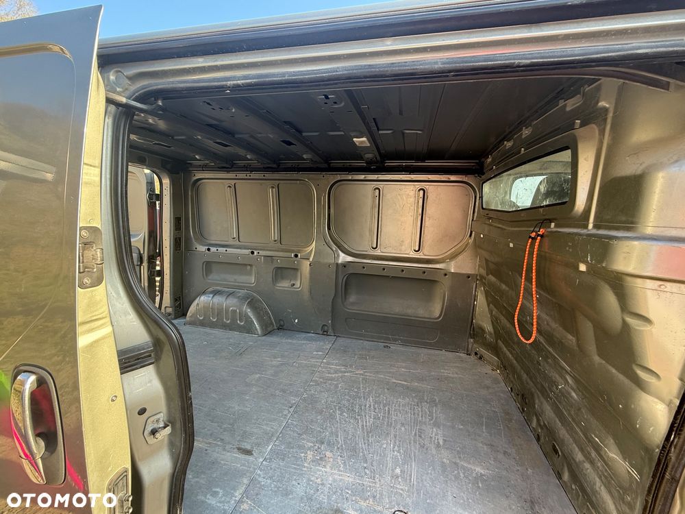 Renault Trafic - 15