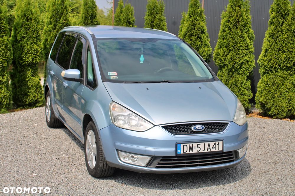 Ford Galaxy 2.0 Champions Edition - 12