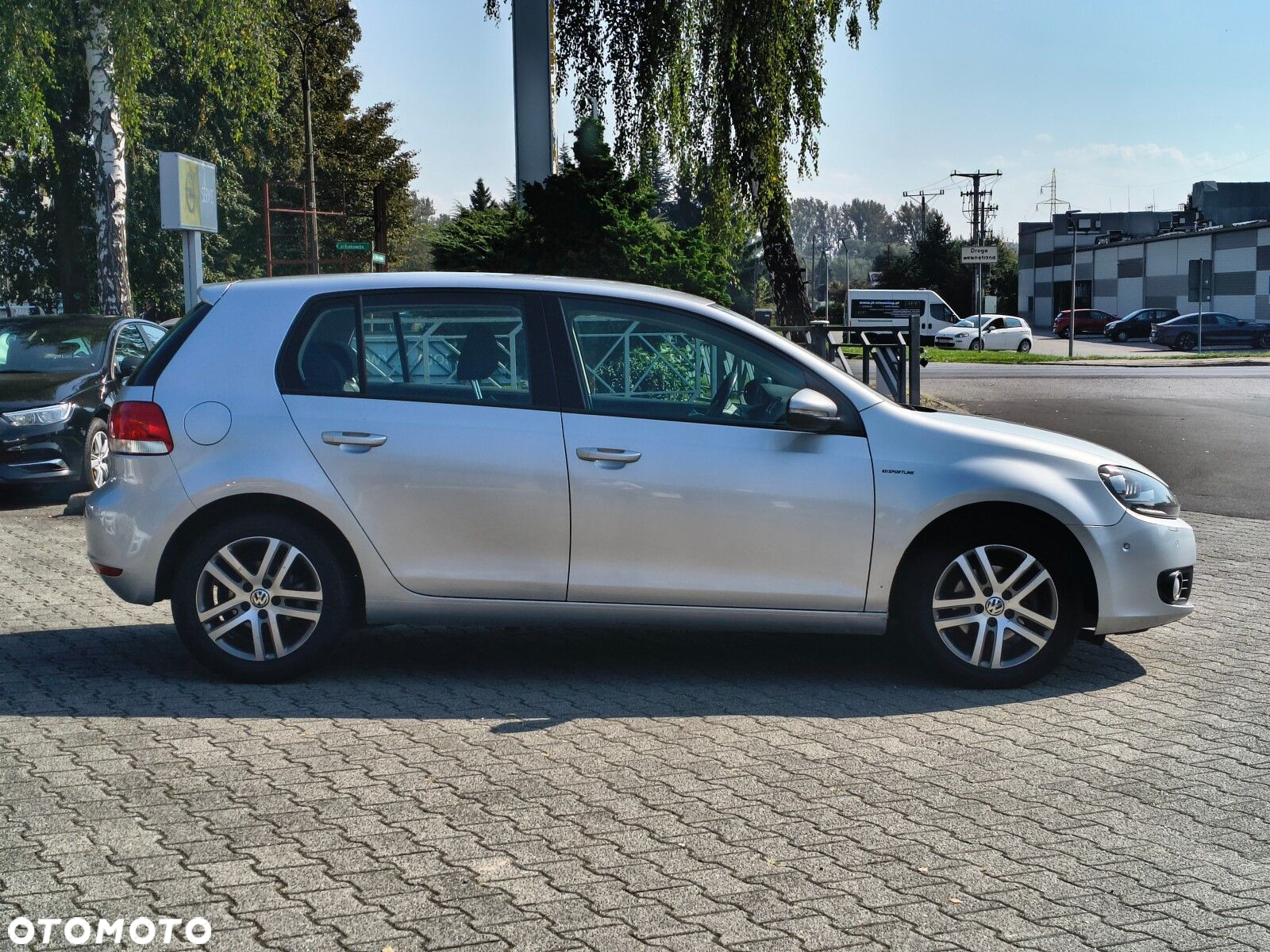 Volkswagen Golf - 8