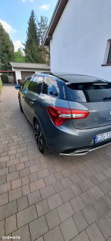 Citroën DS5 Hybrid4 EGS6 Chic - 4