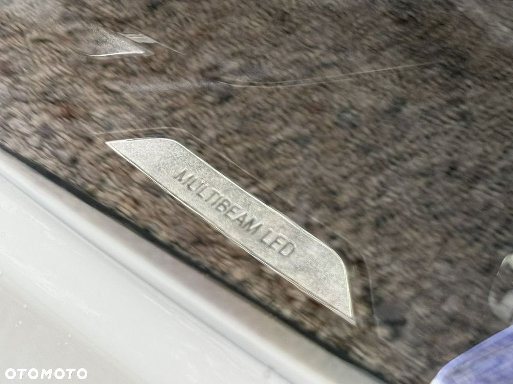 Mercedes-Benz GLB 200 mHEV AMG Line 7G-DCT - 9