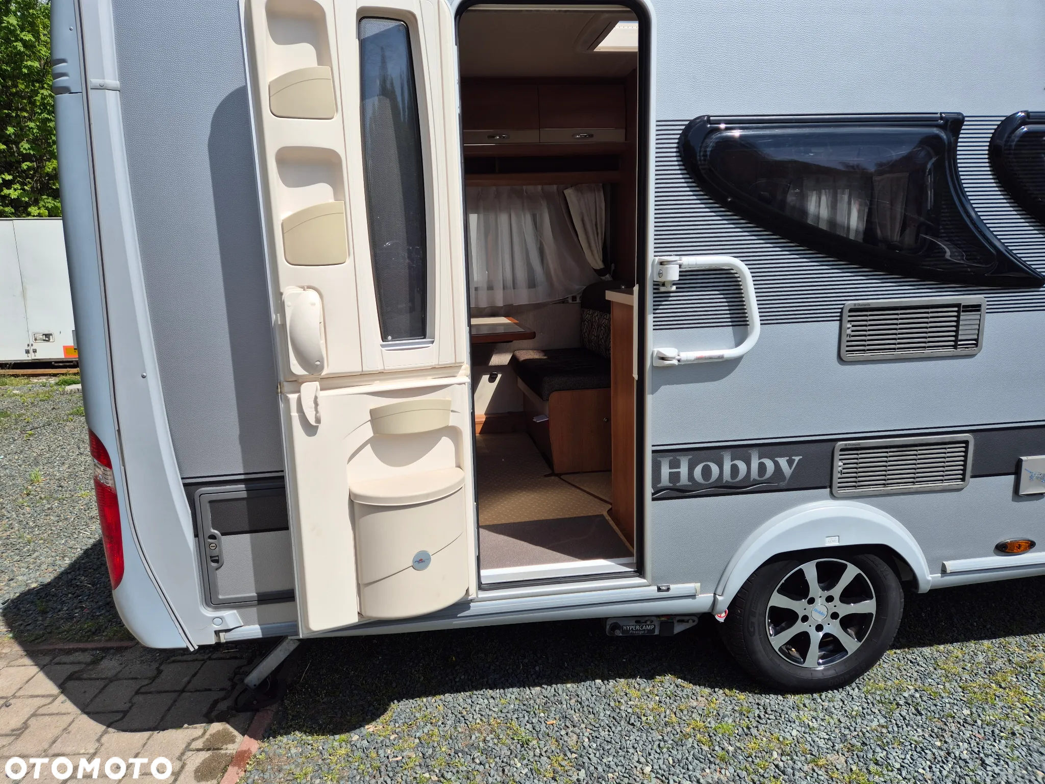 Hobby LA VITA 400 SFE - 21