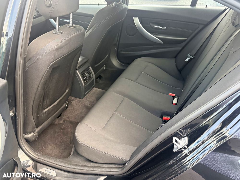 BMW Seria 3 318d Blue Performance Luxury Line - 15