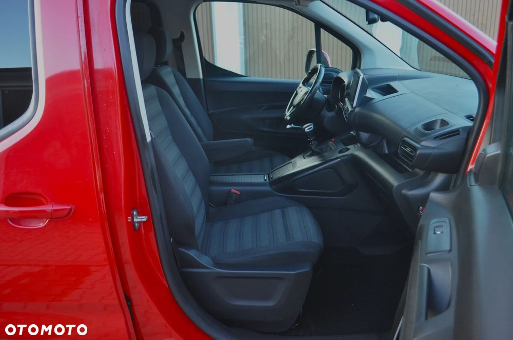 Opel Combo 1.2 Turbo Start/Stop Edition - 25
