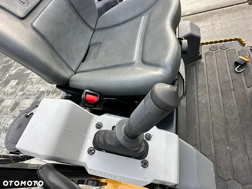 Caterpillar CB 2.7 GC - 26