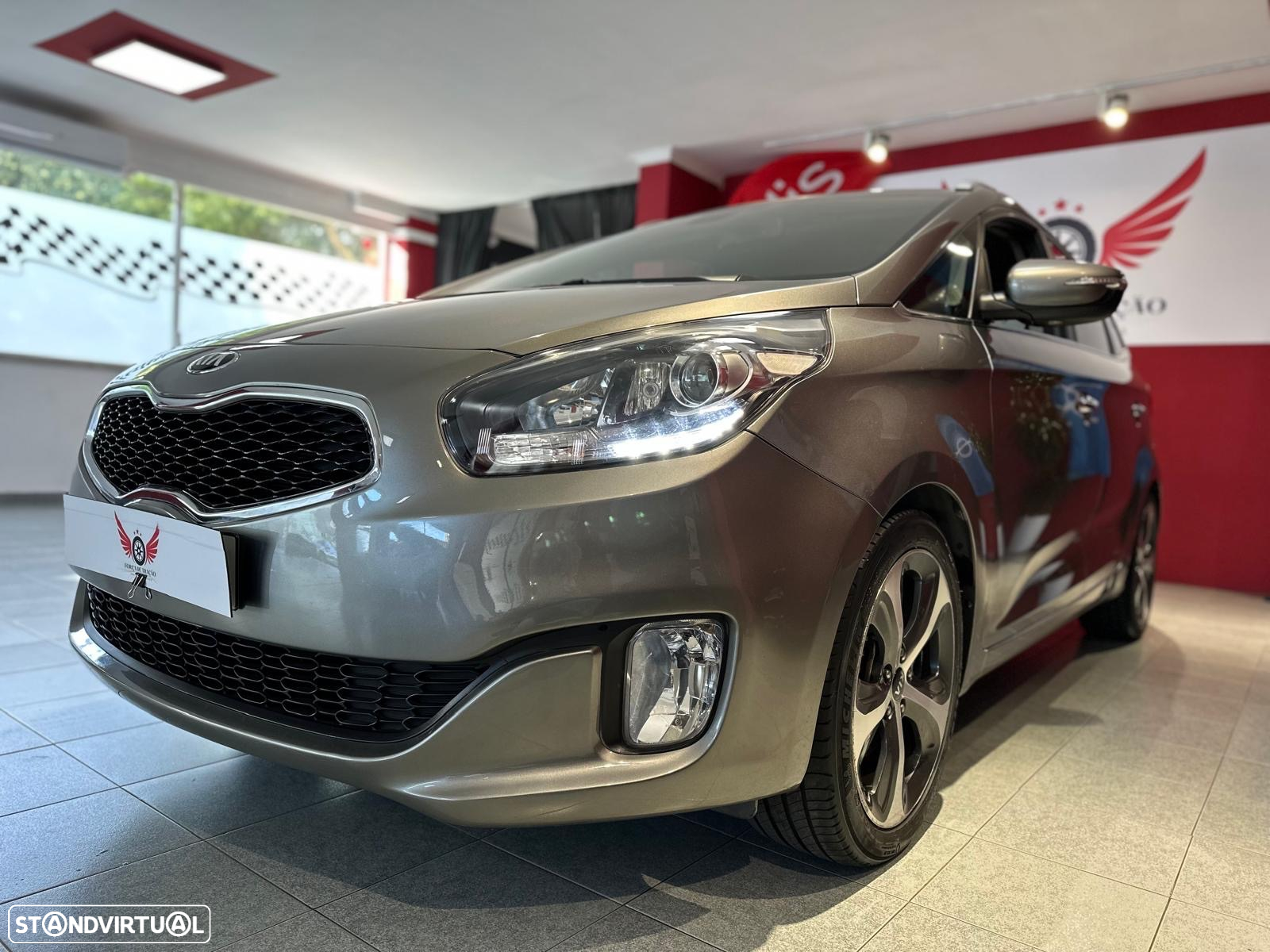 Kia Carens 1.7 CRDi ISG TX - 3
