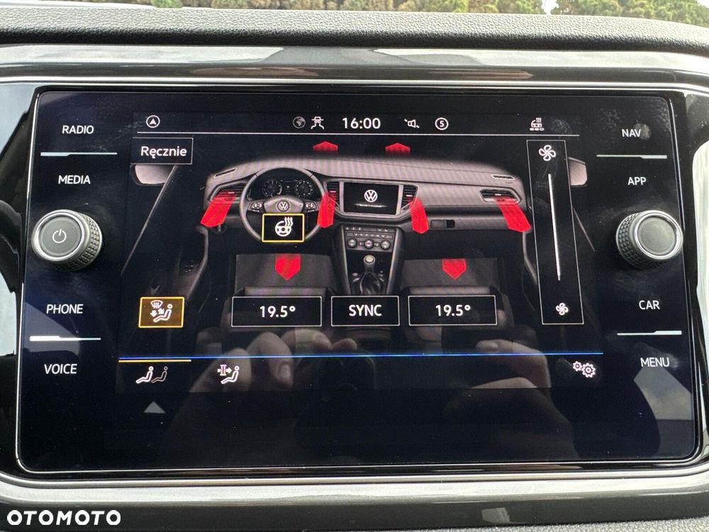 Volkswagen T-Roc - 28