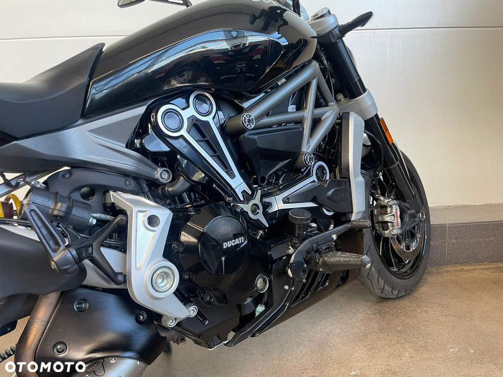 Ducati Diavel - 12