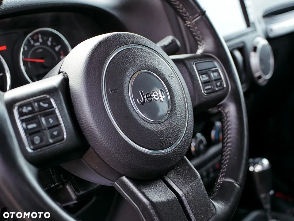 Jeep Wrangler - 26