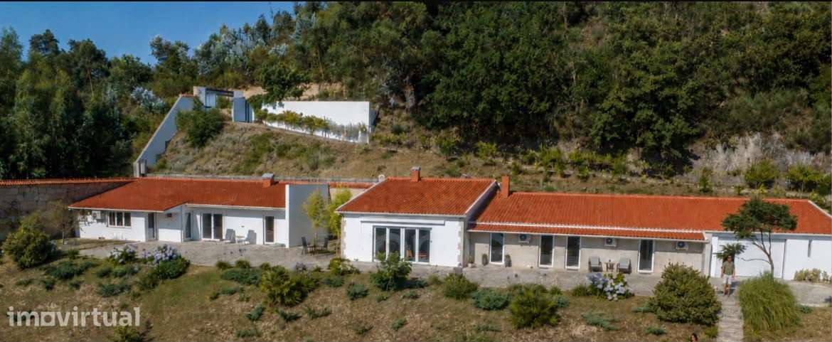 T3 Quinta , rodeada de natureza magnífica junto ao Rio Douro