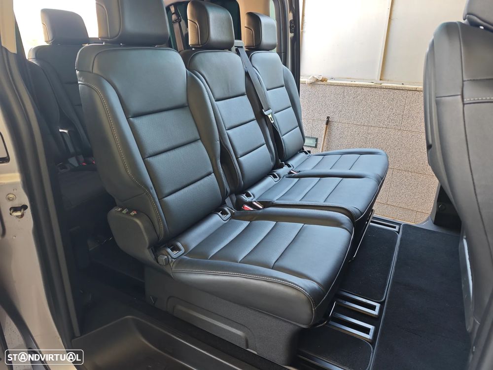 Peugeot e-Traveller L3 (50kWh) Business VIP - 61