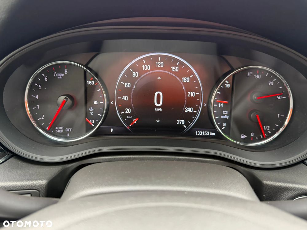 Opel Insignia ver-1-5-di-turbo - 24