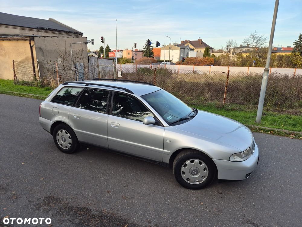 Audi A4 Avant - 4
