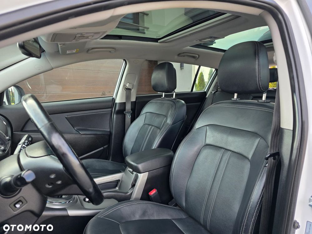 Kia Sportage 1.6 GDI 2WD Fifa World Cup Edition - 5