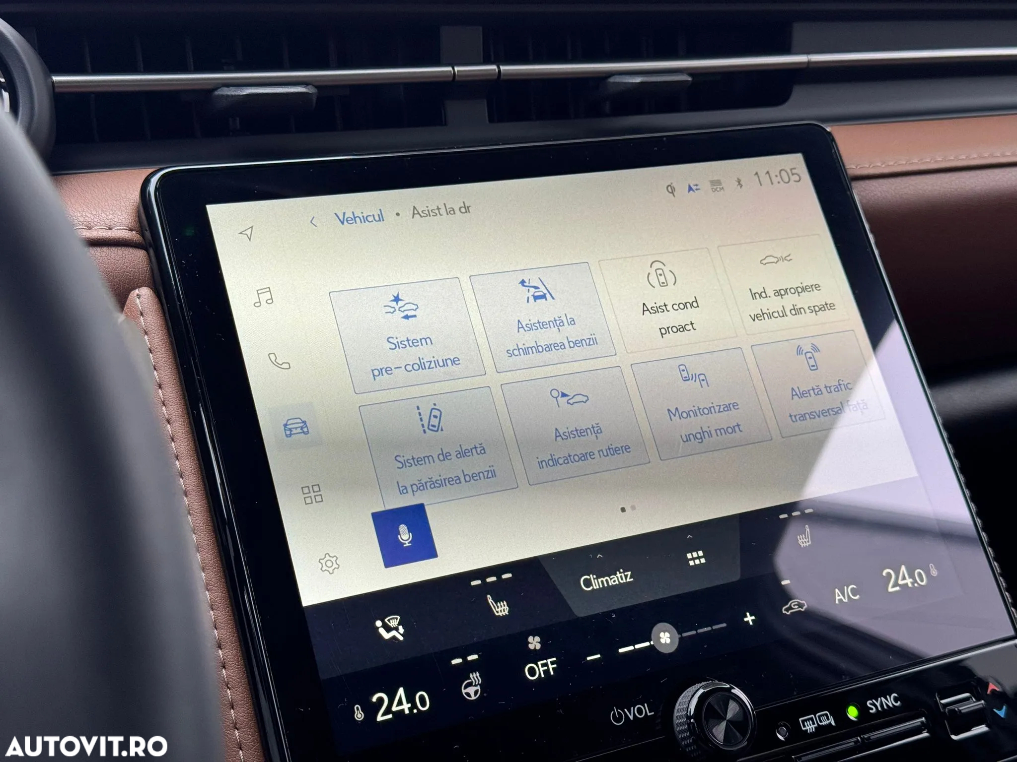 Lexus LBX 1.5 HEV 4x2 CVT Relax - 26