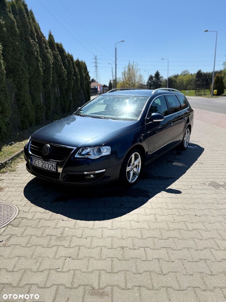 Volkswagen Passat 3.2 V6 FSI 4Mot Highline DSG - 3