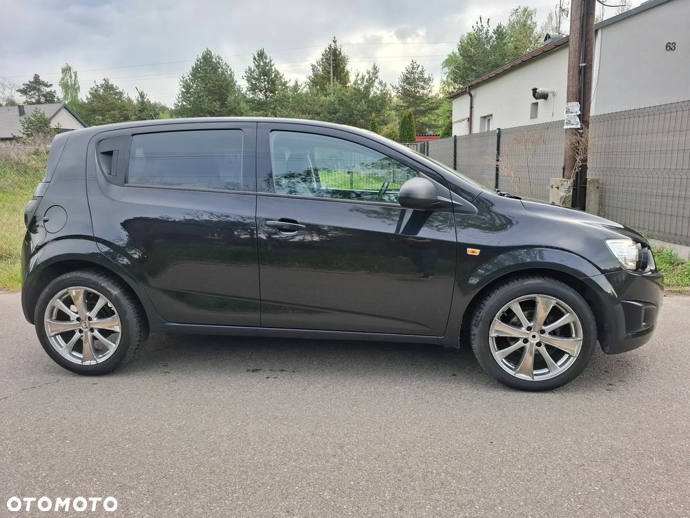 Chevrolet Aveo - 5