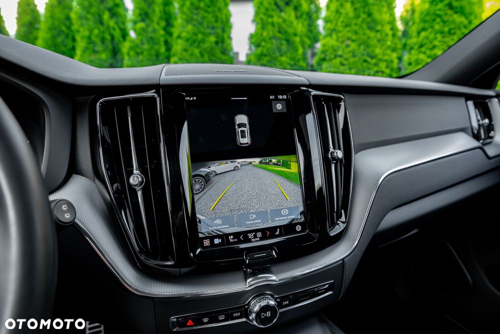 Volvo XC 60 B5 D AWD Geartronic RDesign - 38