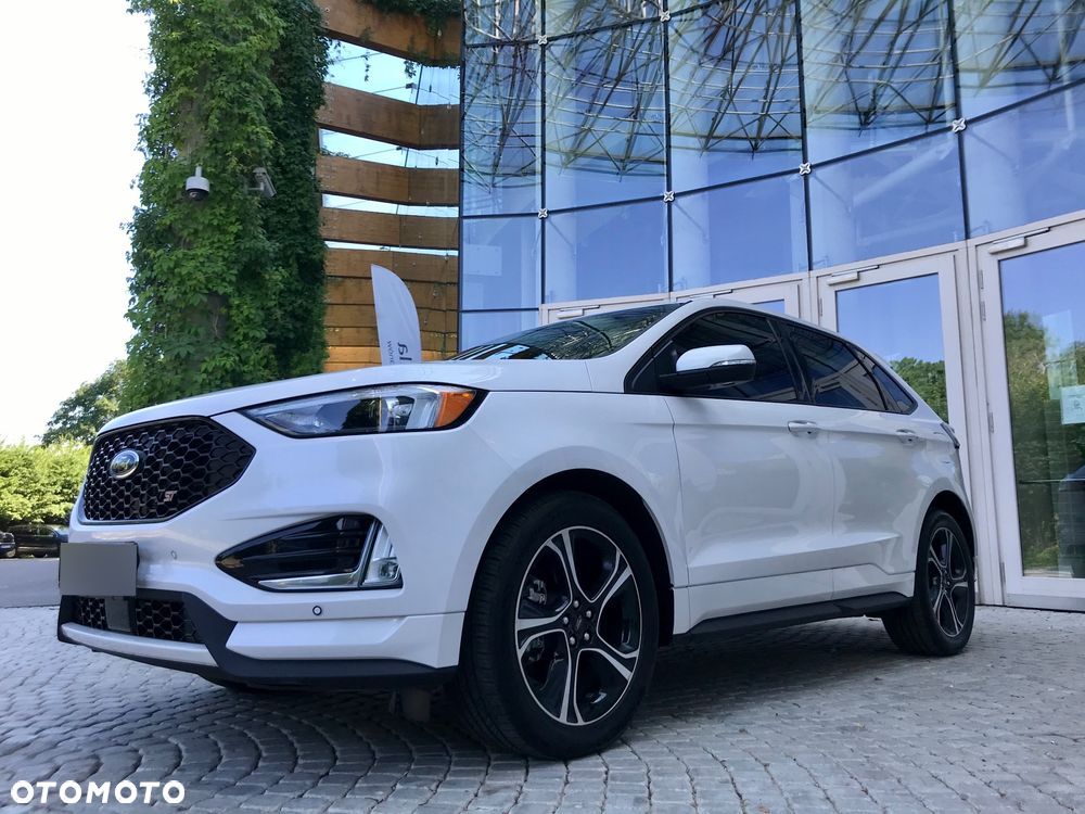Ford Edge - 1