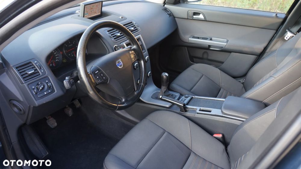 Volvo V50 D2 Momentum - 11