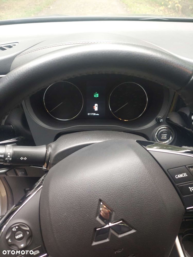 Mitsubishi Outlander 2018 photo 5