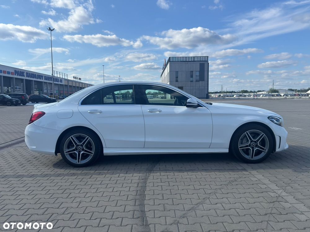 Mercedes-Benz Klasa C 300 4Matic 9G-TRONIC AMG Line - 6