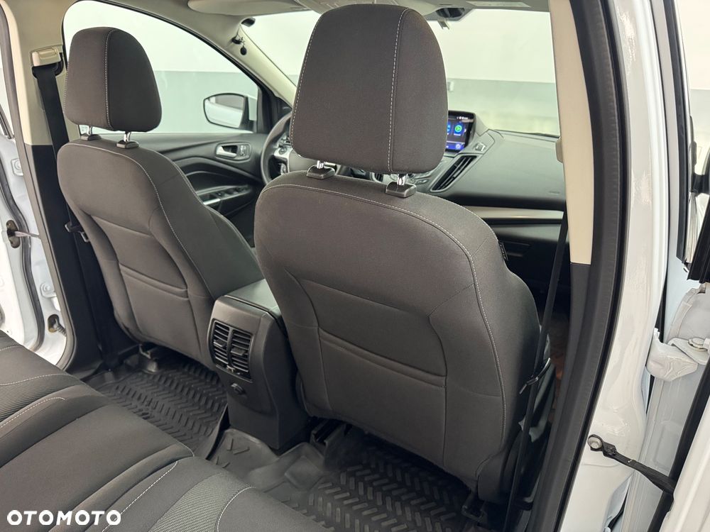 Ford Kuga 2.0 TDCi 4x4 Individual - 25