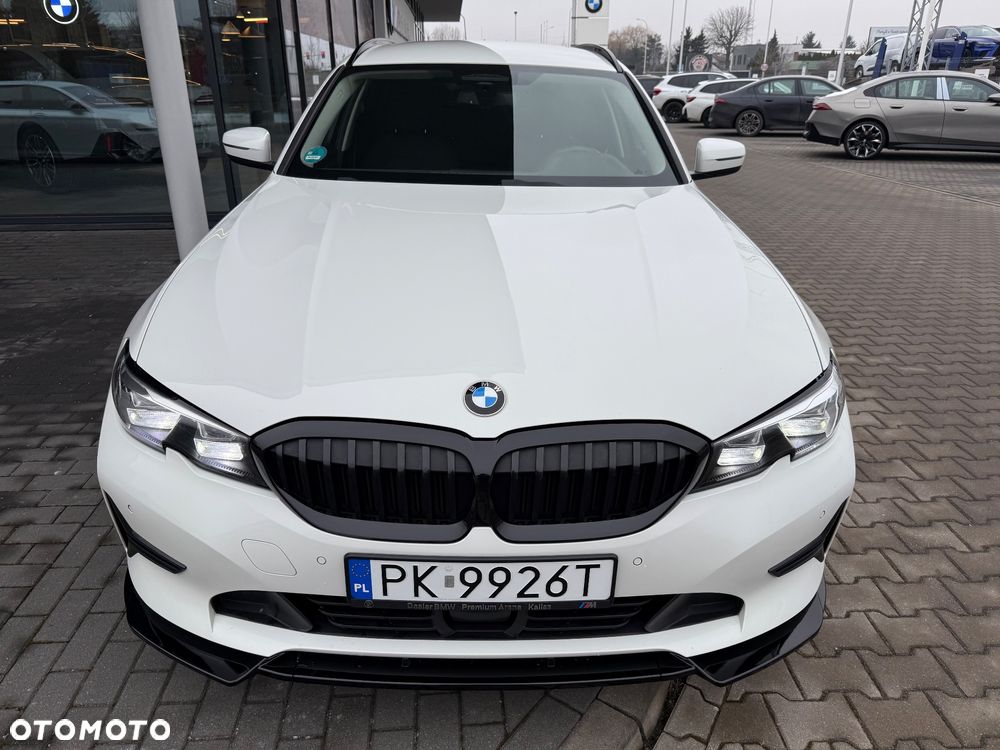 BMW Seria 3 320d Edition Luxury Line Purity - 2