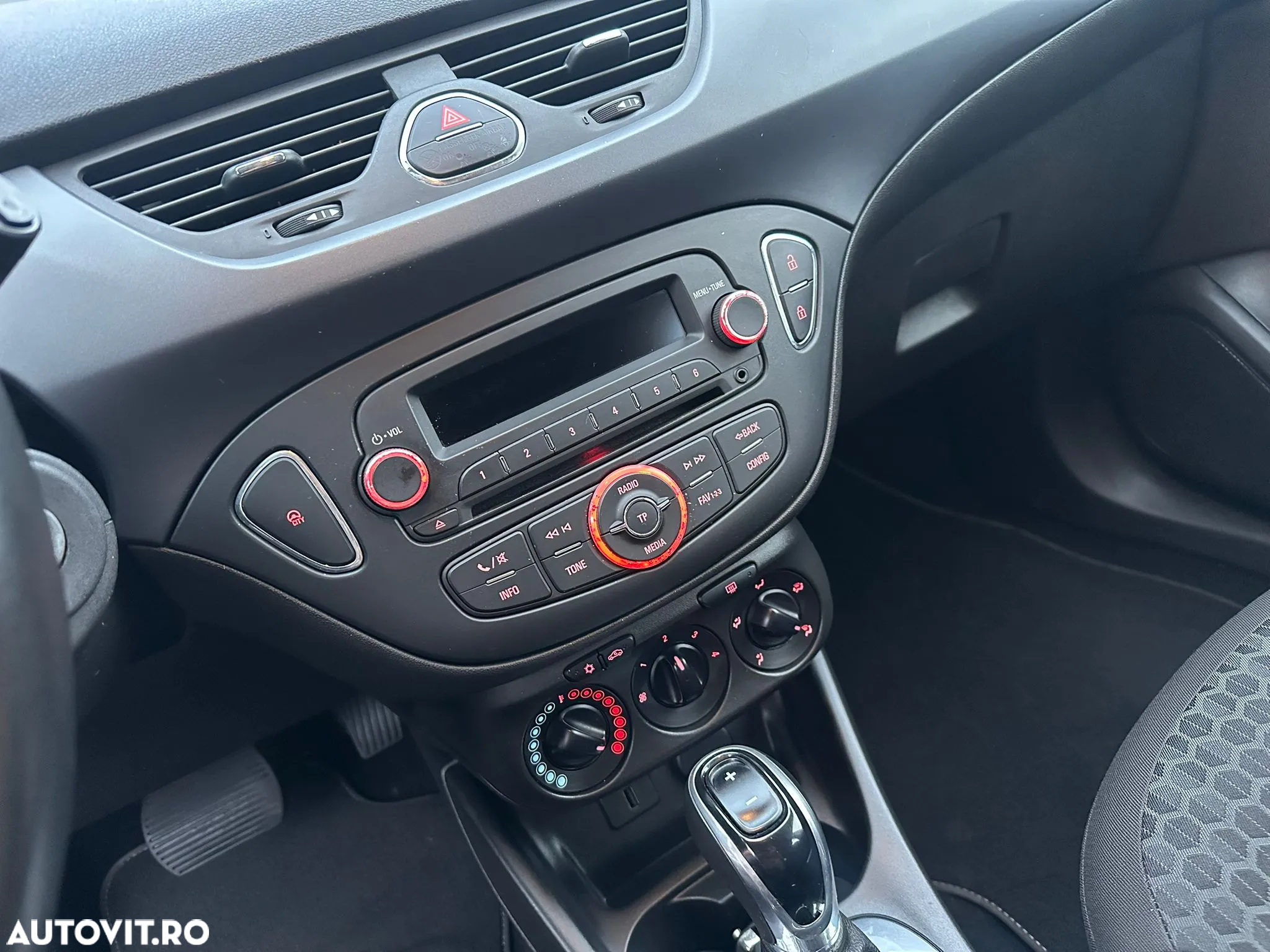 Opel Corsa 1.4 ECOTEC Aut. Active - 5