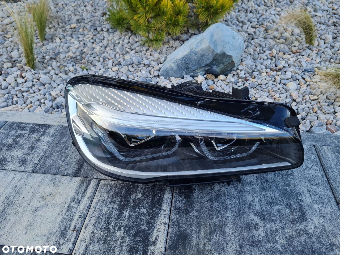 BMW 2 F45 F46 LIFT LCI Lampa prawa przód Full Led Adaptive 8738646-04 - 1