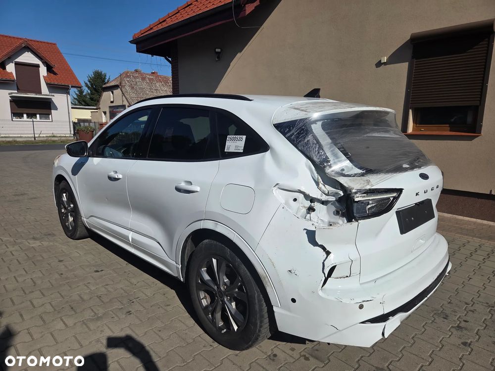Ford Kuga 2.5 Duratec FHEV ST-LINE - 4