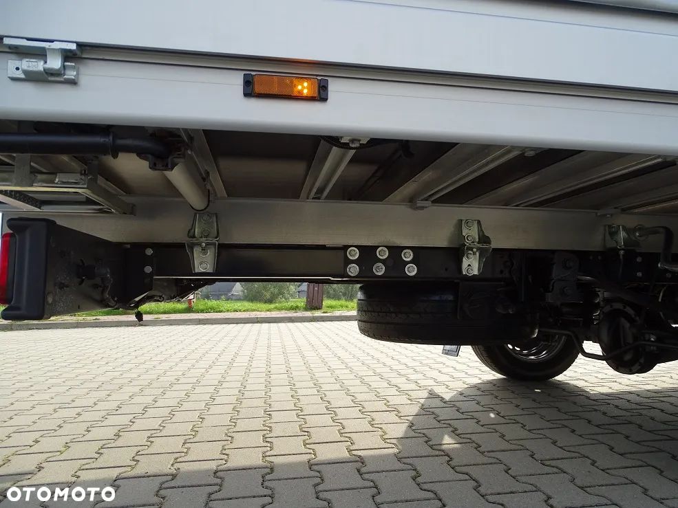 Iveco Daily 35S18 3.0 180 Plandeka 10 Ep. 5.00 m.+ DRZWI JAK NOWY!! Salon PL! 1 Wł. - 14