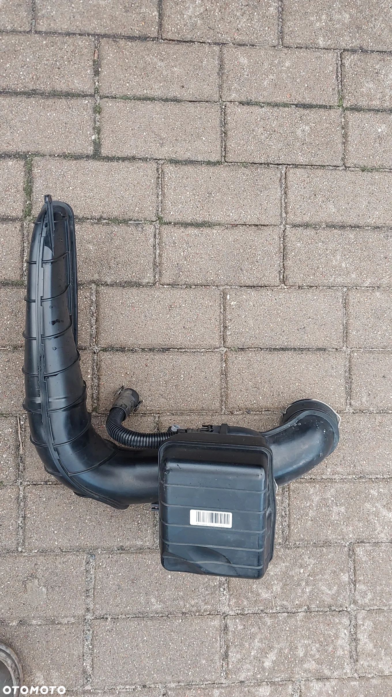 PRZEWÓD POWIETRZA REZONATOR BMW F10 F11 F07 F12 13718512249 n47d20 - 1