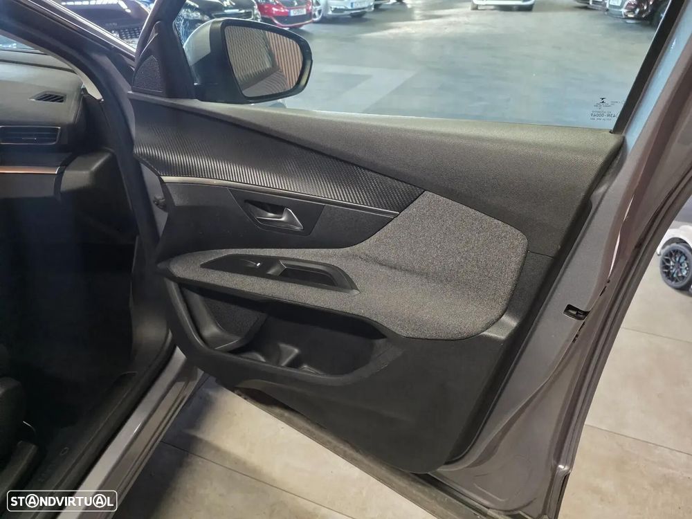 Peugeot 3008 1.5 BlueHDi Active - 14