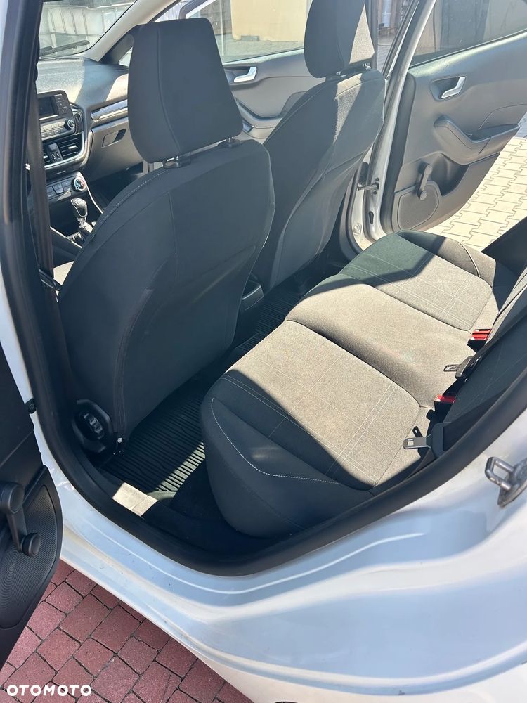 Ford Fiesta - 10