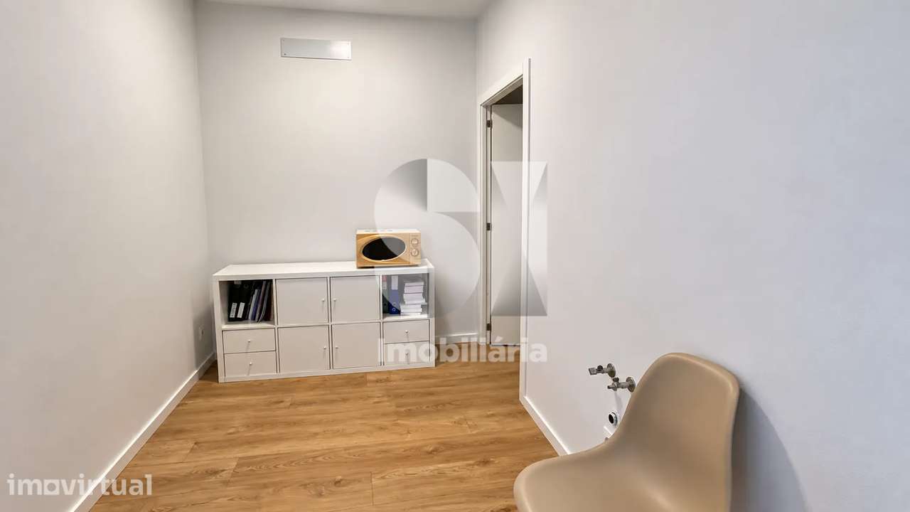 LOJA NO CENTRO DE ALCOBAÇA | Potencial para habitação - Grande imagem: 4/11