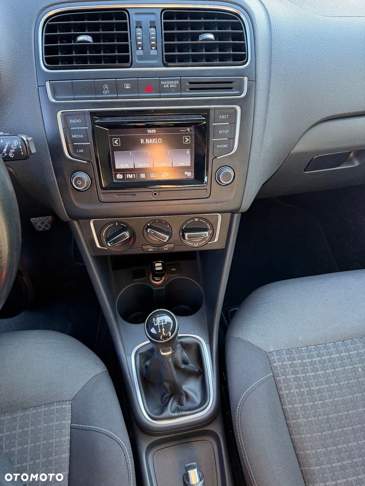 Volkswagen Polo - 23