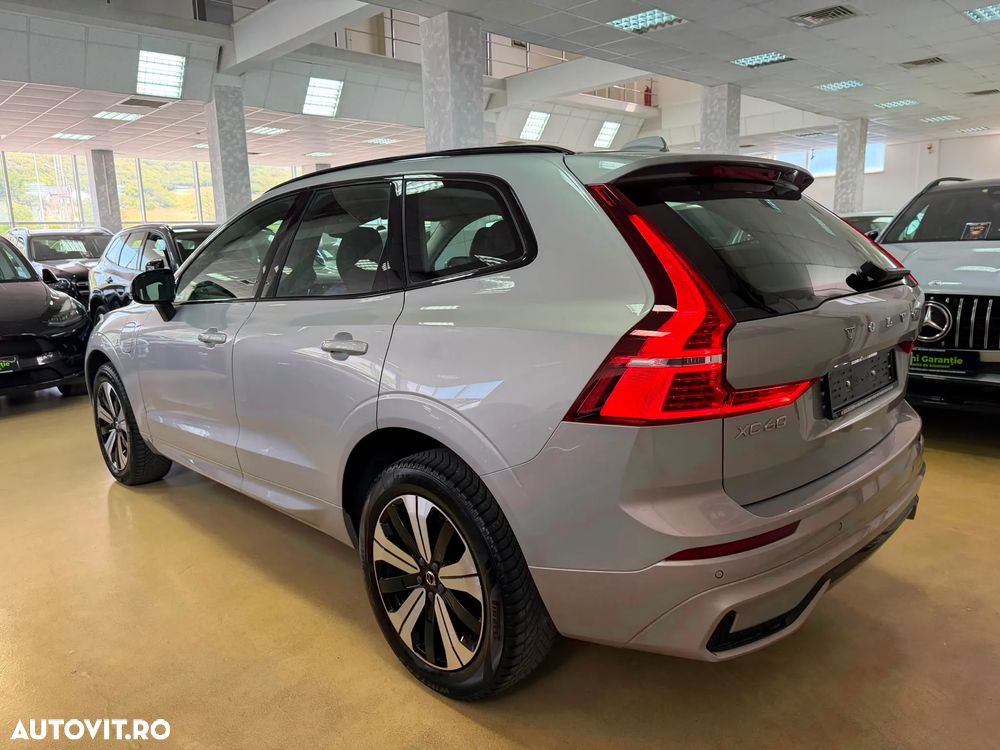 Volvo XC 60 T8 AWD Plus Dark - 11