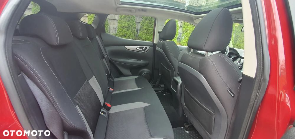 Nissan Qashqai 1.3 DIG-T N-Connecta - 28