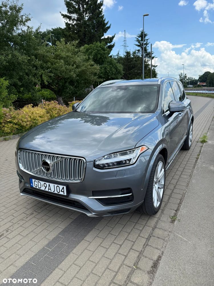 Volvo XC 90 - 1