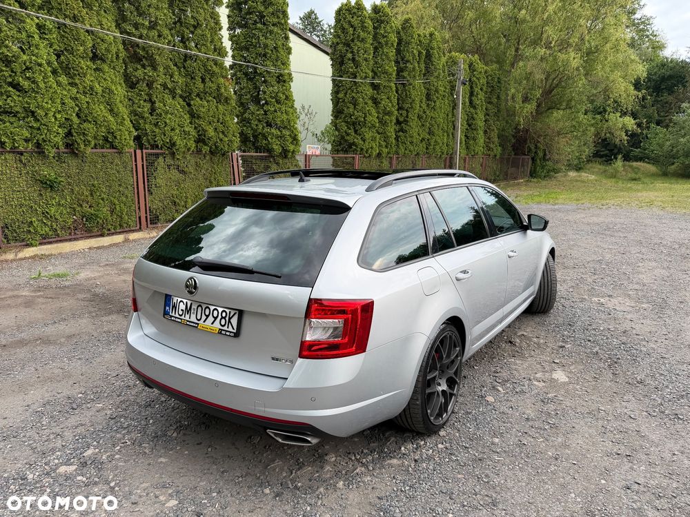 Skoda Octavia 2.0 TDI RS DSG - 16